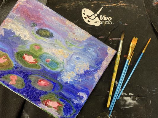 Vivo Art Studio provides large variety of art lessons for kids and adults. We teach painting, drawing, fluid art, sketching, composition and color theory.